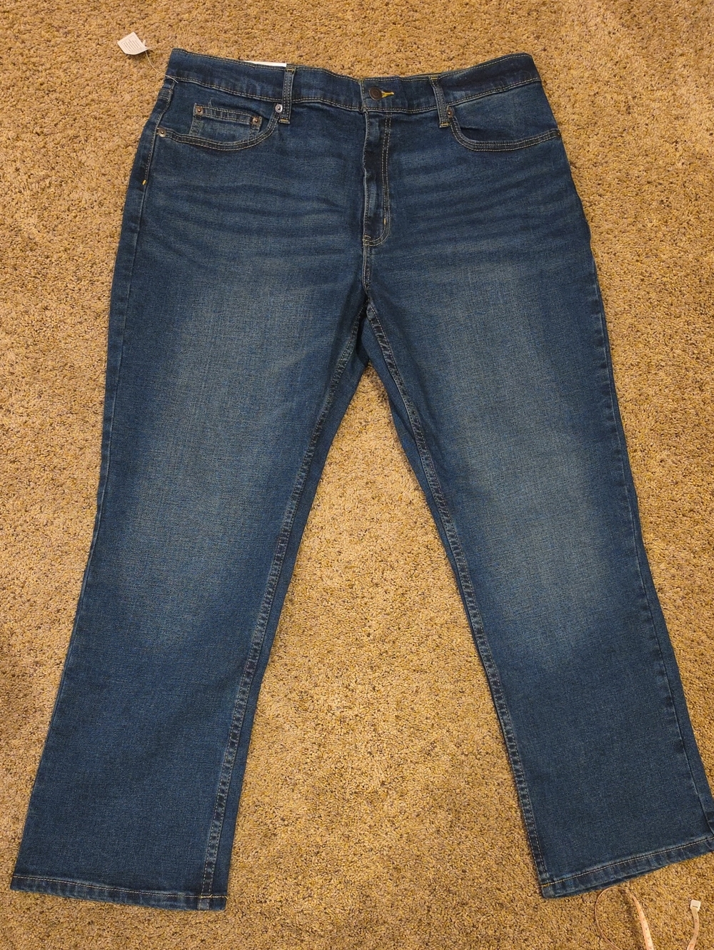 Relaxed Fit Men's Jeans in Medium Blue Denim